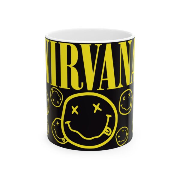 Taza Nirvana Smiley Face – Diseño icónico de la banda