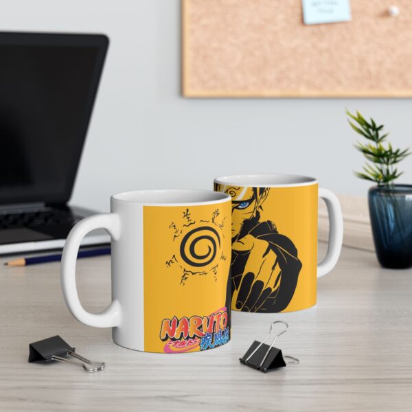 Taza Naruto amarilla – Diseño minimalista anime