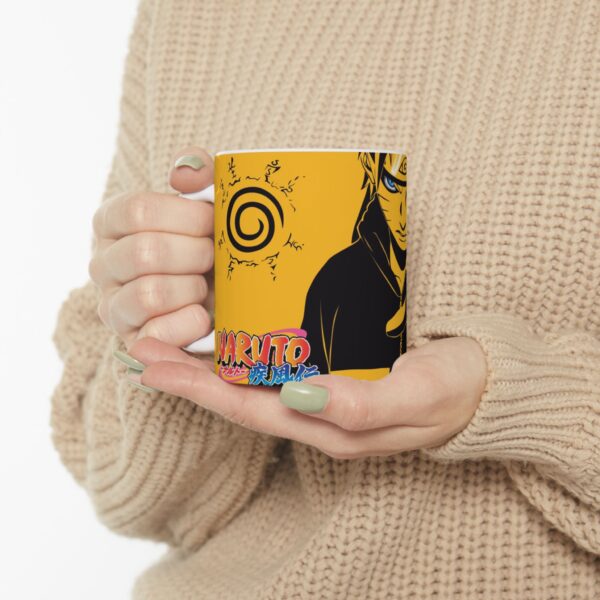 Taza Naruto amarilla – Diseño minimalista anime