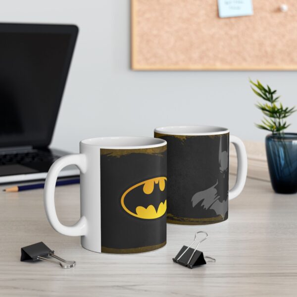 Taza Batman Emblema Clásico - Diseño DC Comics
