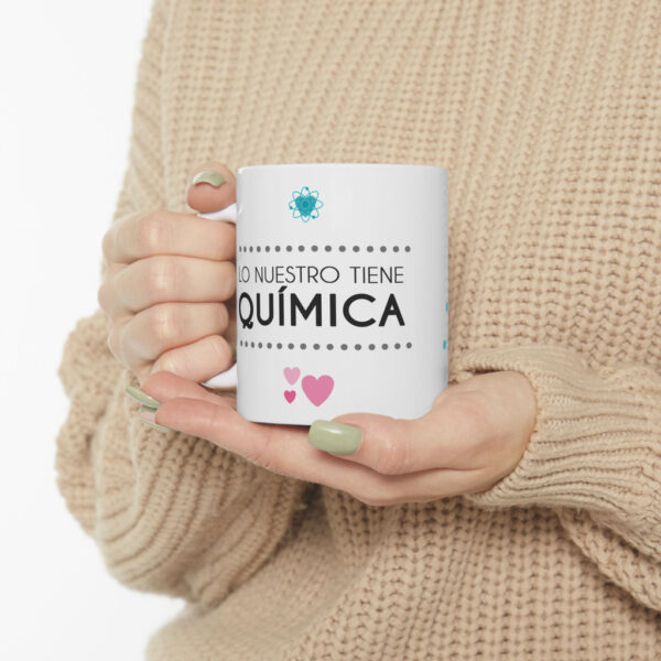 Lo Nuestro Tiene Química – Tazas para Pareja 11oz