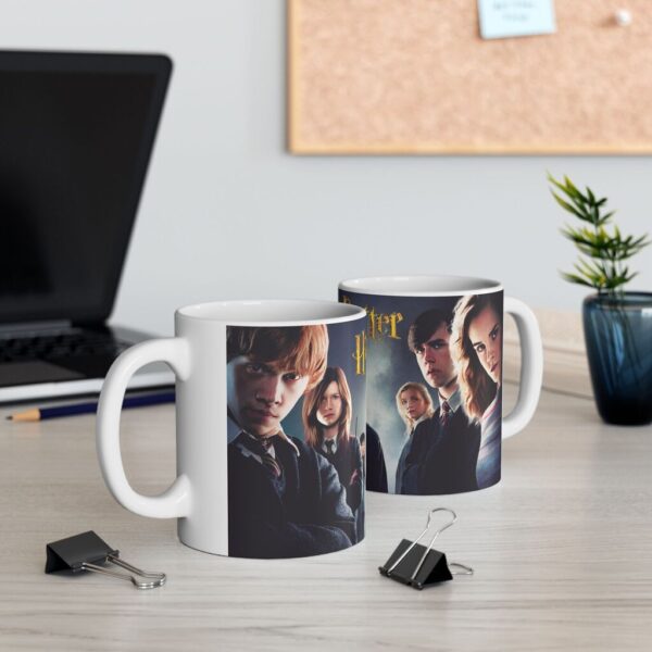Taza Mundo Mágico 11oz – Diseño de Magos Legendarios